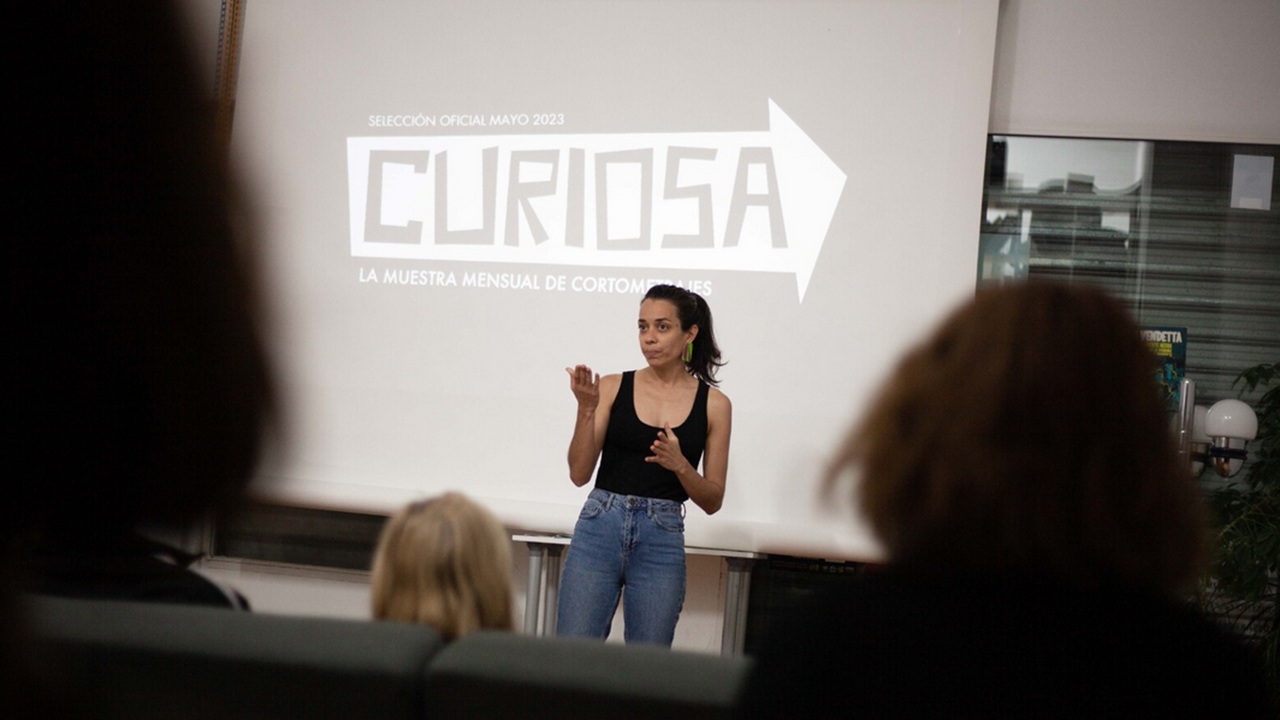 Curiosa - II Muestra Mensual de Cortometrajes de Granada Curiosa - II Muestra Mensual de Cortometrajes de Granada